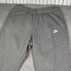 Nike Sweatpants Mens 2XL Gray Club Fleece Cuffed Joggers Swoosh BV2737-071